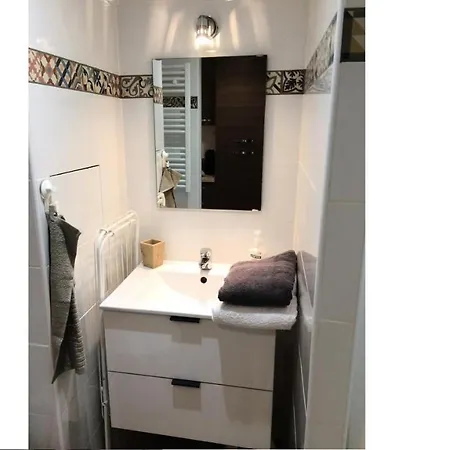 Studio 4 Personnes Proche Commerces 74978 Apartamento