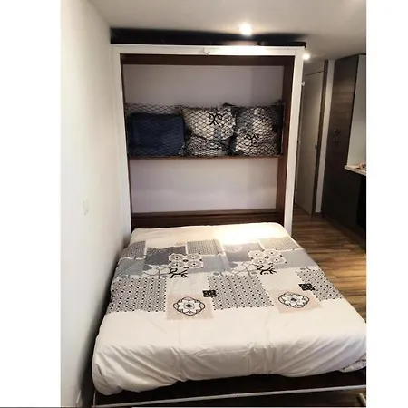Studio 4 Personnes Proche Commerces 74978 Apartamento